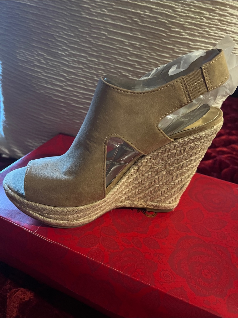 Carlos Santana Malor Wedge in Brûlée Sz 8 NEW